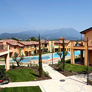 architettura turistico residenziale, lago di Garda